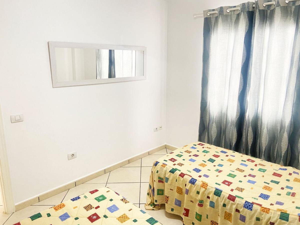 Grande Appartamento Tenerife Los Abrigos Exterior photo